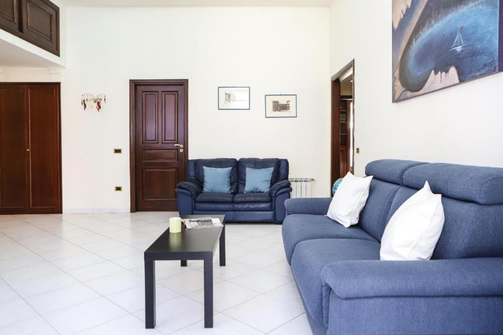 Cuorenapoletano Apartment เนเปิลส์ ภายนอก รูปภาพ