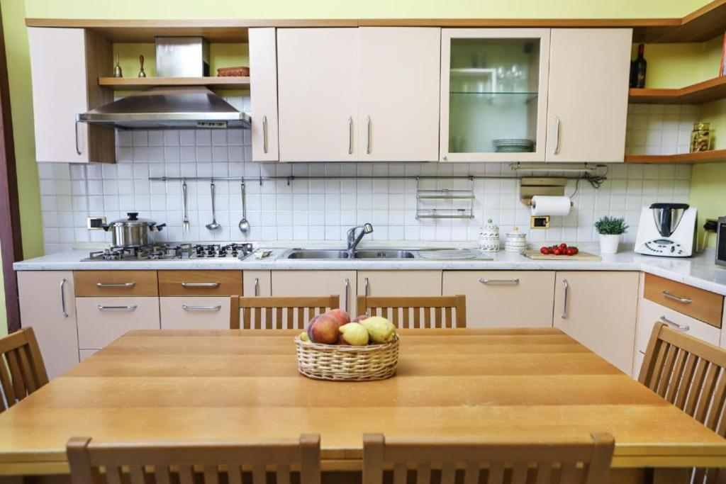 Cuorenapoletano Apartment เนเปิลส์ ภายนอก รูปภาพ